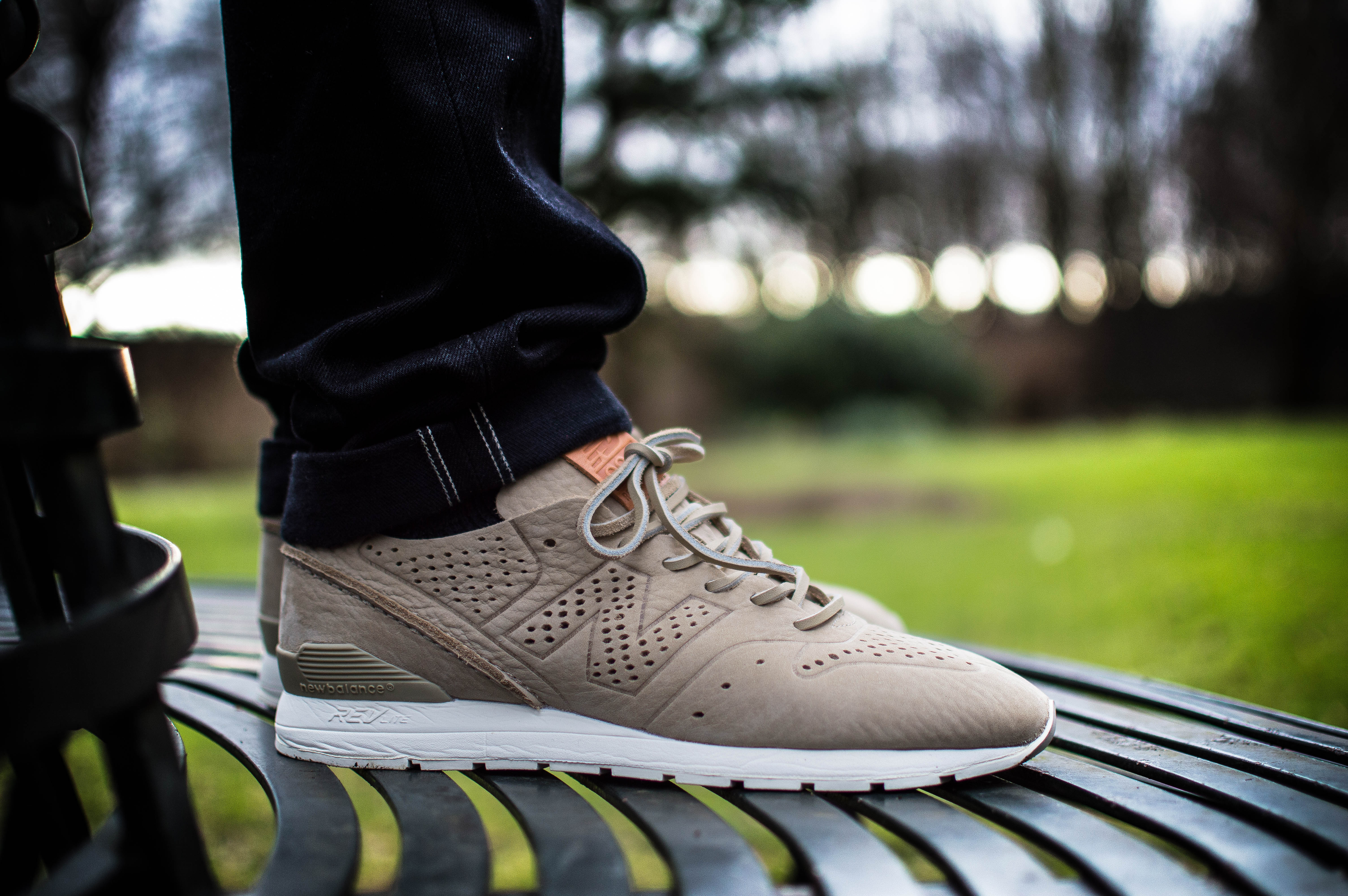 new balance mrl996db suede beige